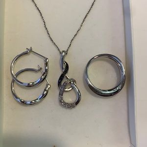 Kay jewelers necklace ring earrings